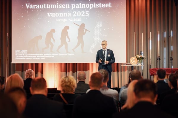 kansanedustaja Jarno Limnell kävi läpi varautumisen painopisteet vuodelle 2025