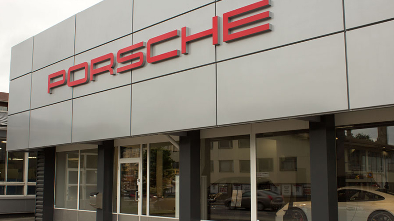 Porsche Center
